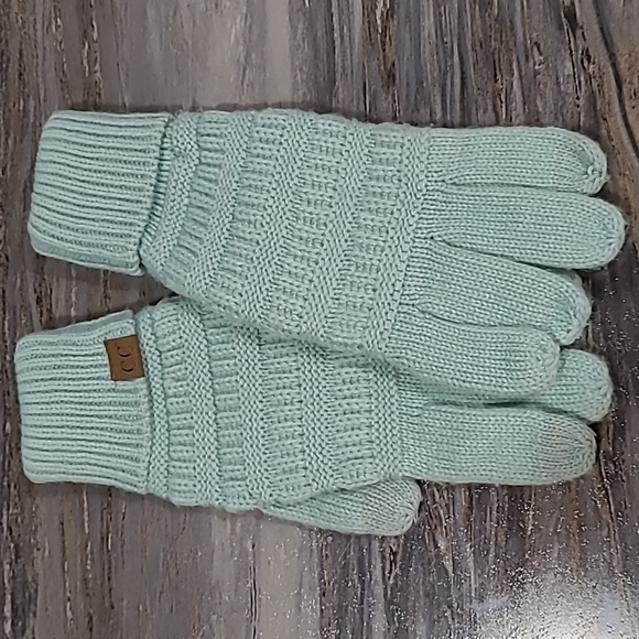 C.C Accessories - C.C Cable Knit Inner lined anti-slip texting gloves